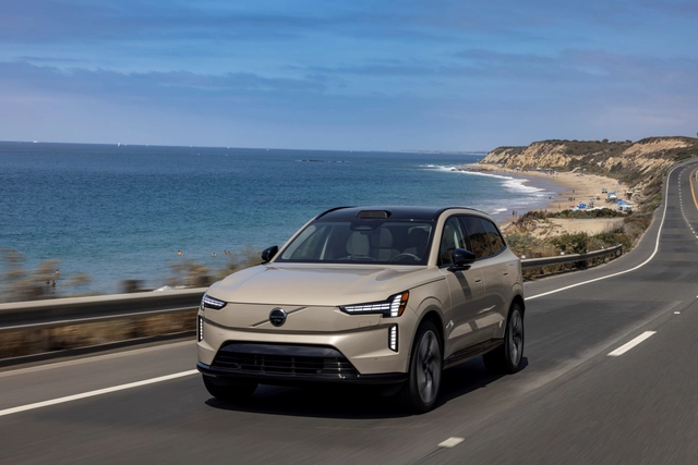 EX90 блистает в Лос-Анджелесе: СМИ в восторге от нашего нового флагманского внедорожника 