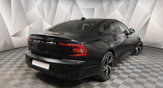 S90 T5  Auto R-Design, 249лс