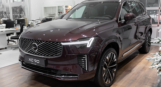 XC90 Ultra Bright, B5 AWD mild hybrid, 7 seats, 250 лс